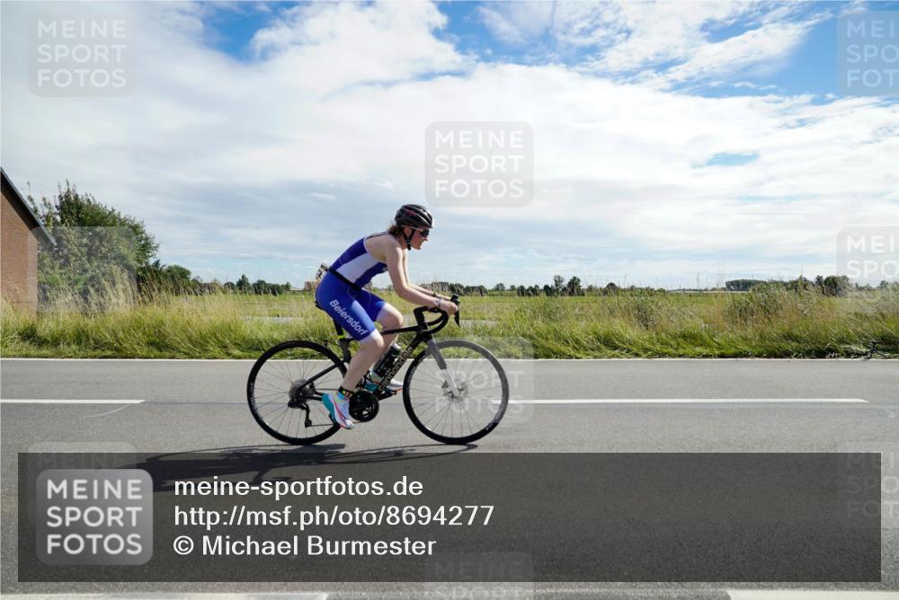 31.08.2025 - Elbe Triathlon Hamburg Michael Burmester http://msf.ph/oto/8694277 31.08.2025 14:50:07 Radfahren 134, 156 meine-sportfotos.de