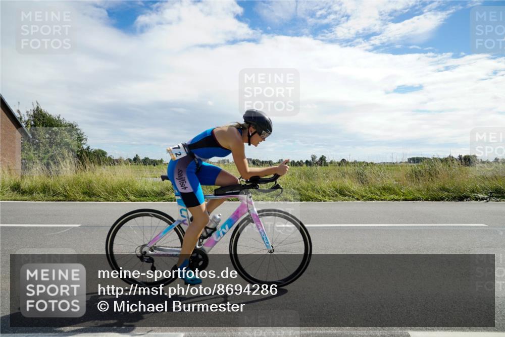 31.08.2025 - Elbe Triathlon Hamburg Michael Burmester http://msf.ph/oto/8694286 31.08.2025 14:50:35 Radfahren  meine-sportfotos.de