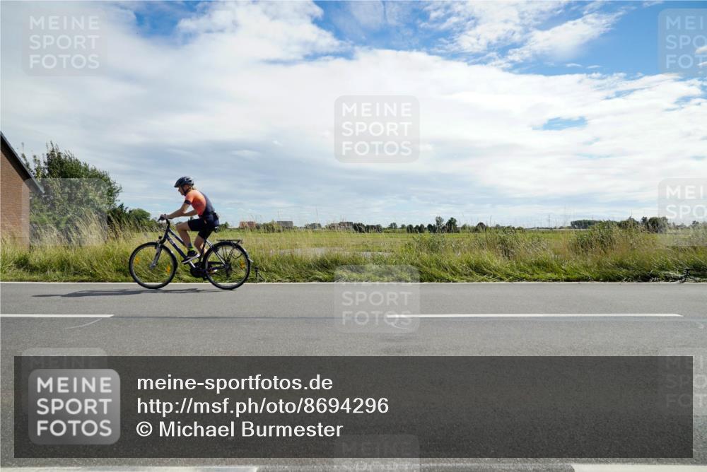 31.08.2025 - Elbe Triathlon Hamburg Michael Burmester http://msf.ph/oto/8694296 31.08.2025 14:51:17 Radfahren 146 meine-sportfotos.de
