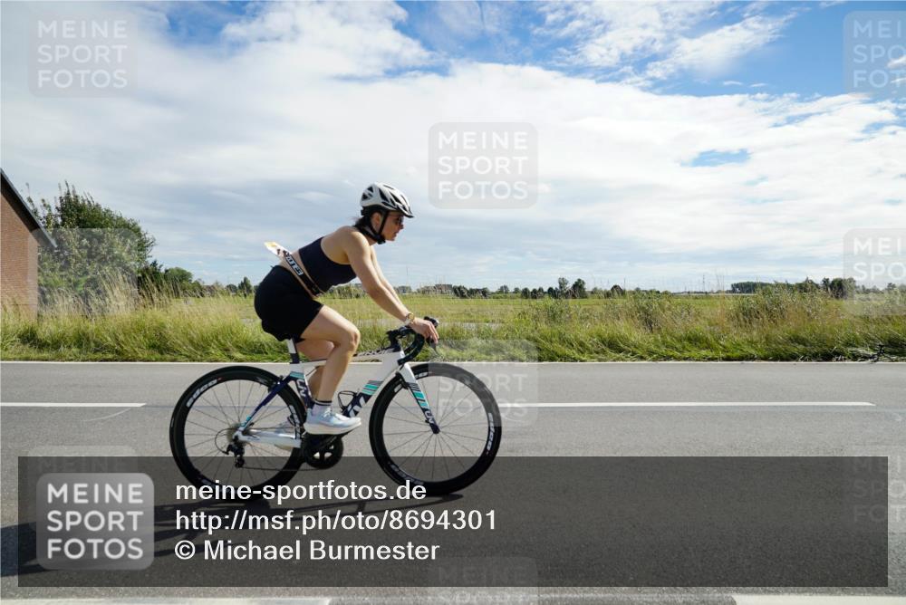 31.08.2025 - Elbe Triathlon Hamburg Michael Burmester http://msf.ph/oto/8694301 31.08.2025 14:51:30 Radfahren 147 meine-sportfotos.de