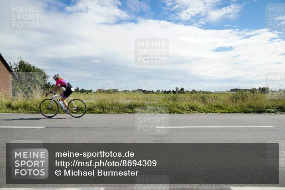 31.08.2025 - Elbe Triathlon Hamburg Michael Burmester http://msf.ph/oto/8694309 31.08.2025 14:52:08 Radfahren 143 meine-sportfotos.de