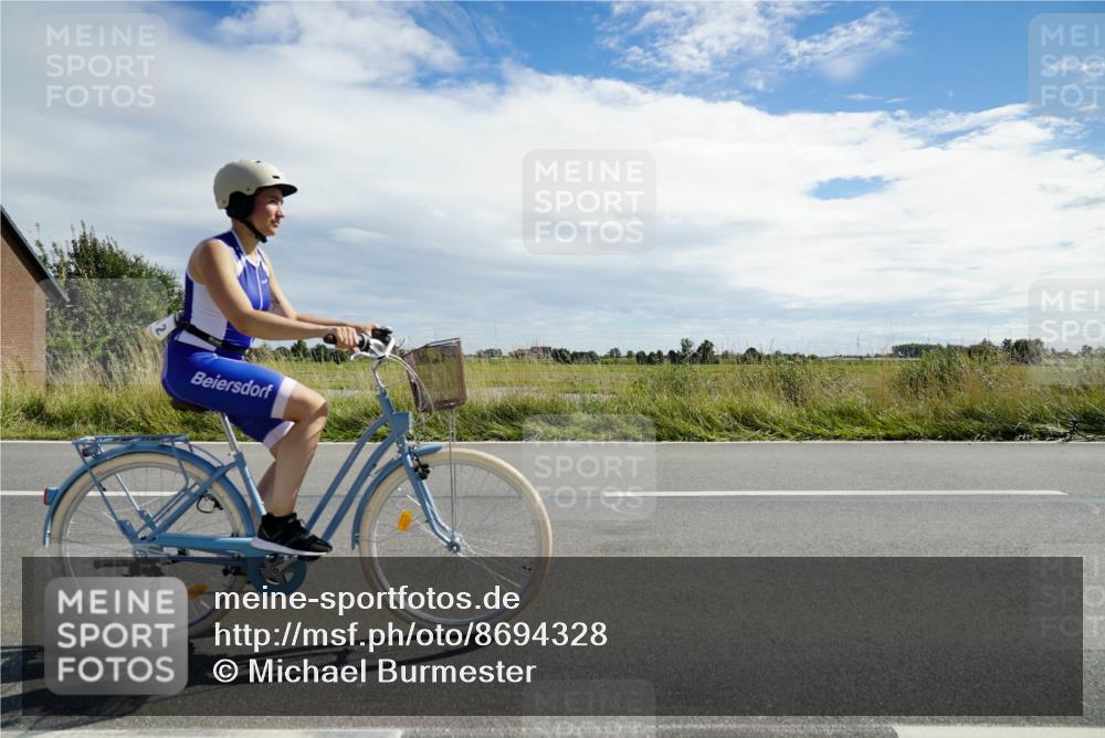 31.08.2025 - Elbe Triathlon Hamburg Michael Burmester http://msf.ph/oto/8694328 31.08.2025 14:53:14 Radfahren 124 meine-sportfotos.de
