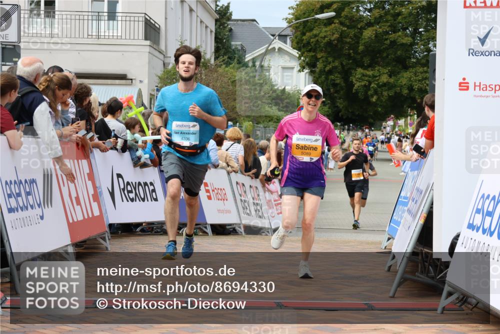 31.08.2025 - 21. Blankeneser Heldenlauf Strokosch-Dieckow http://msf.ph/oto/8694330 31.08.2025 12:35:44 Ziel 5089, 4336 meine-sportfotos.de