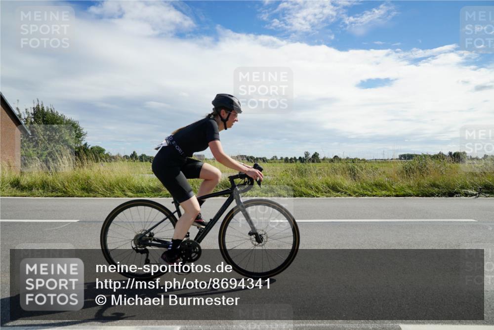 31.08.2025 - Elbe Triathlon Hamburg Michael Burmester http://msf.ph/oto/8694341 31.08.2025 14:53:53 Radfahren 130 meine-sportfotos.de