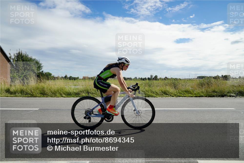 31.08.2025 - Elbe Triathlon Hamburg Michael Burmester http://msf.ph/oto/8694345 31.08.2025 14:54:29 Radfahren 154 meine-sportfotos.de