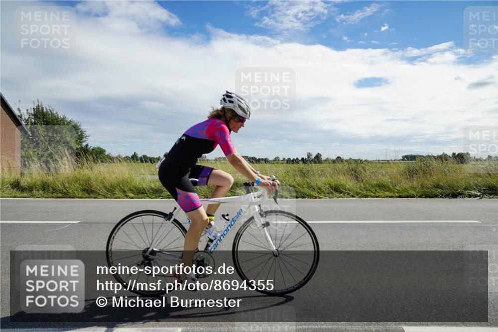 31.08.2025 - Elbe Triathlon Hamburg Michael Burmester http://msf.ph/oto/8694355 31.08.2025 14:54:48 Radfahren  meine-sportfotos.de