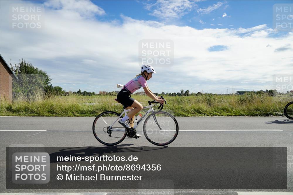 31.08.2025 - Elbe Triathlon Hamburg Michael Burmester http://msf.ph/oto/8694356 31.08.2025 14:54:54 Radfahren  meine-sportfotos.de