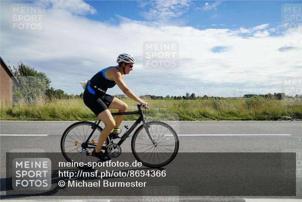 31.08.2025 - Elbe Triathlon Hamburg Michael Burmester http://msf.ph/oto/8694366 31.08.2025 14:55:59 Radfahren  meine-sportfotos.de