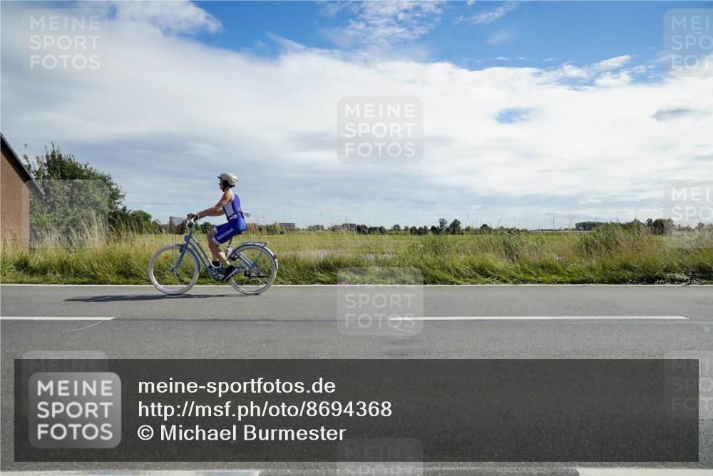 31.08.2025 - Elbe Triathlon Hamburg Michael Burmester http://msf.ph/oto/8694368 31.08.2025 14:56:14 Radfahren  meine-sportfotos.de