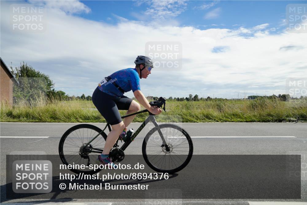 31.08.2025 - Elbe Triathlon Hamburg Michael Burmester http://msf.ph/oto/8694376 31.08.2025 14:56:38 Radfahren  meine-sportfotos.de