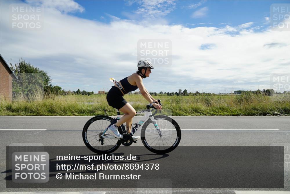 31.08.2025 - Elbe Triathlon Hamburg Michael Burmester http://msf.ph/oto/8694378 31.08.2025 14:56:44 Radfahren  meine-sportfotos.de