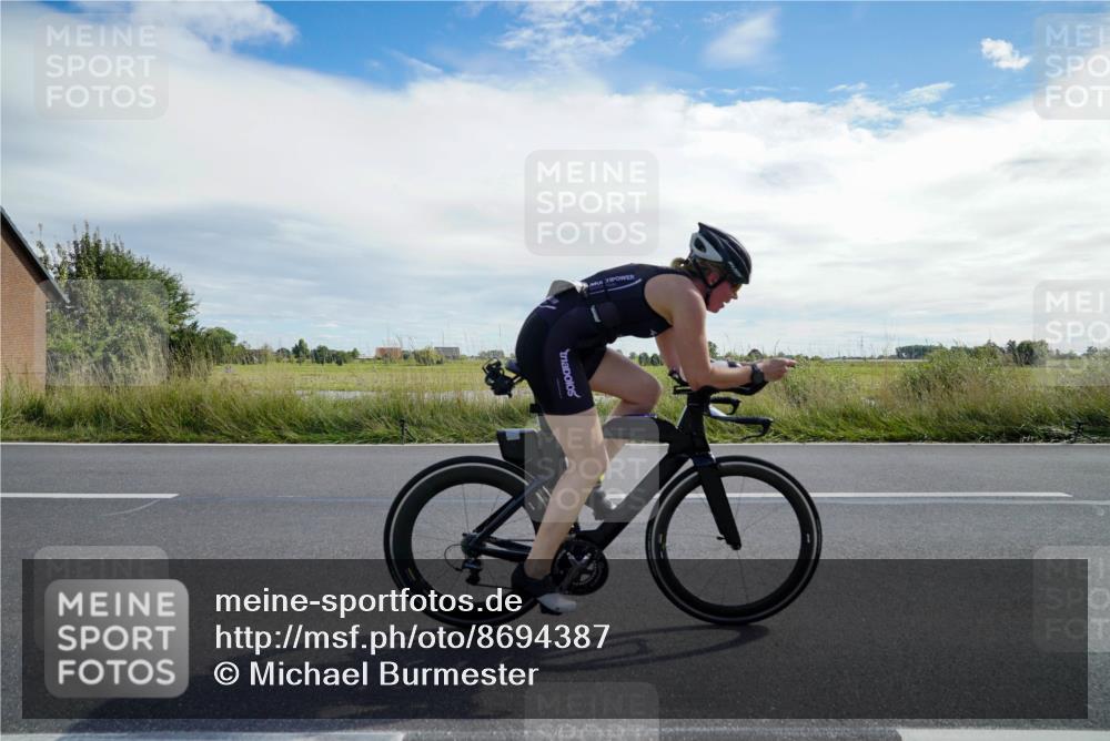 31.08.2025 - Elbe Triathlon Hamburg Michael Burmester http://msf.ph/oto/8694387 31.08.2025 14:57:23 Radfahren  meine-sportfotos.de
