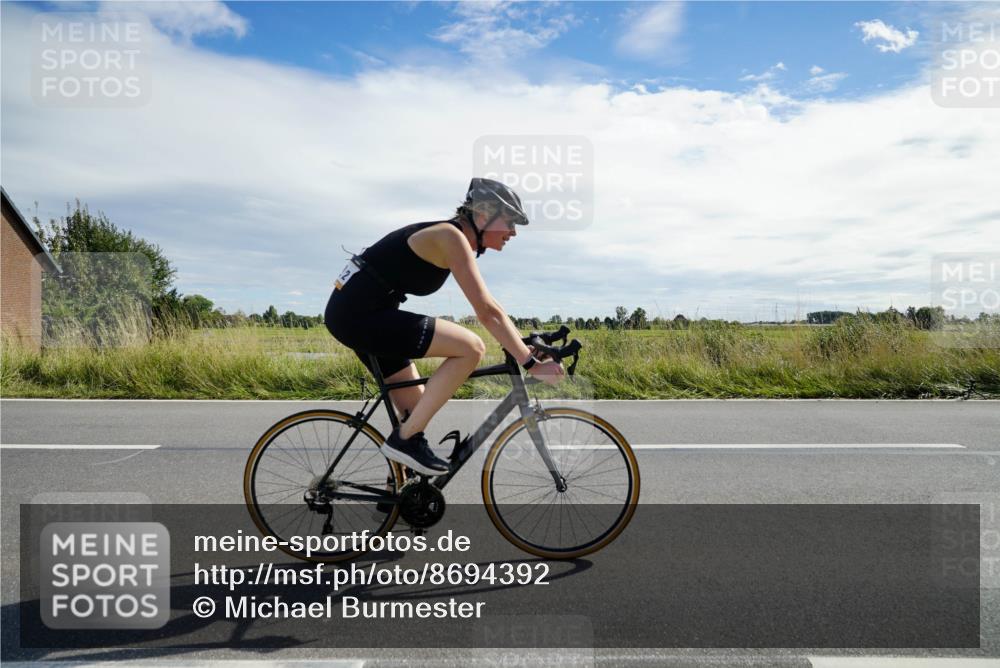 31.08.2025 - Elbe Triathlon Hamburg Michael Burmester http://msf.ph/oto/8694392 31.08.2025 14:57:53 Radfahren 142 meine-sportfotos.de