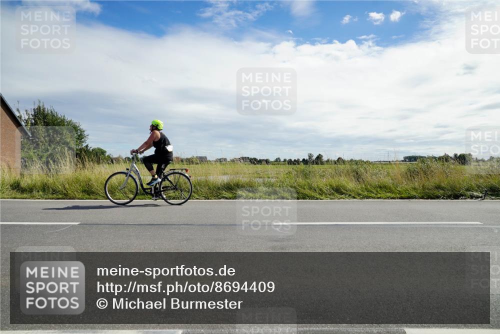 31.08.2025 - Elbe Triathlon Hamburg Michael Burmester http://msf.ph/oto/8694409 31.08.2025 14:59:10 Radfahren  meine-sportfotos.de