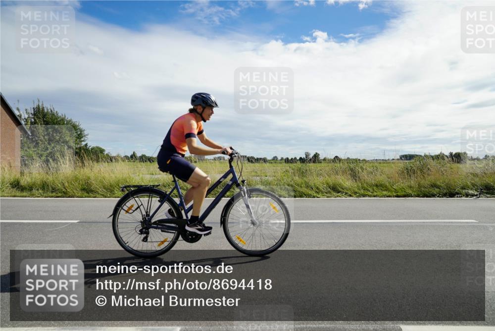 31.08.2025 - Elbe Triathlon Hamburg Michael Burmester http://msf.ph/oto/8694418 31.08.2025 15:00:15 Radfahren  meine-sportfotos.de