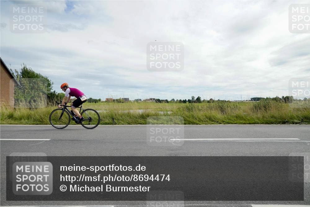 31.08.2025 - Elbe Triathlon Hamburg Michael Burmester http://msf.ph/oto/8694474 31.08.2025 15:08:46 Radfahren  meine-sportfotos.de