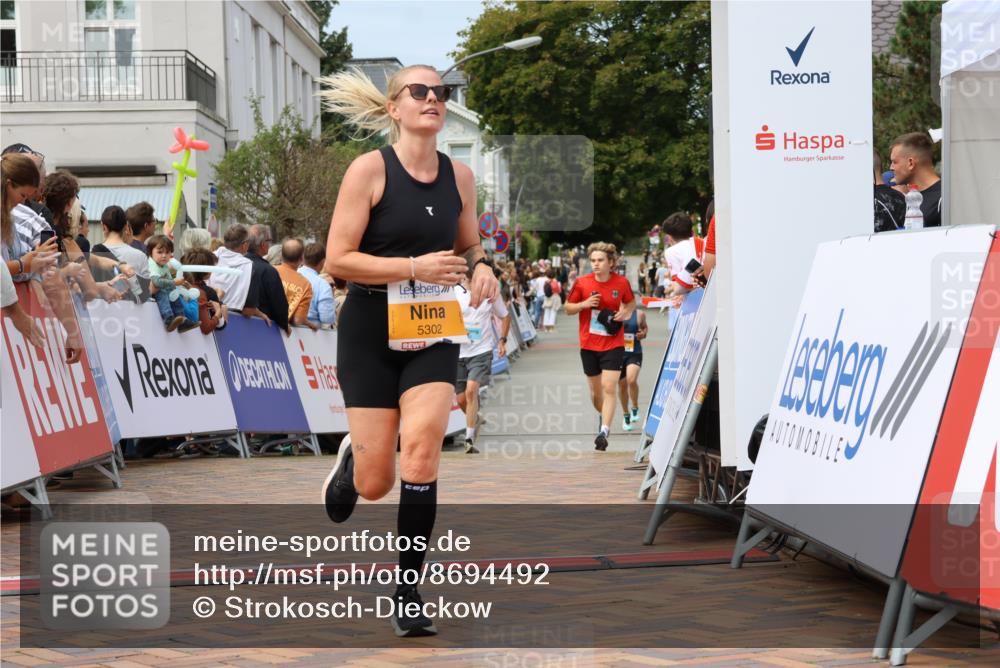 31.08.2025 - 21. Blankeneser Heldenlauf Strokosch-Dieckow http://msf.ph/oto/8694492 31.08.2025 12:35:19 Ziel 5302 meine-sportfotos.de