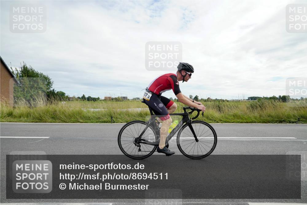 31.08.2025 - Elbe Triathlon Hamburg Michael Burmester http://msf.ph/oto/8694511 31.08.2025 15:16:16 Radfahren  meine-sportfotos.de