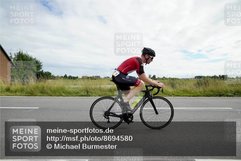 31.08.2025 - Elbe Triathlon Hamburg Michael Burmester http://msf.ph/oto/8694580 31.08.2025 15:24:36 Radfahren  meine-sportfotos.de