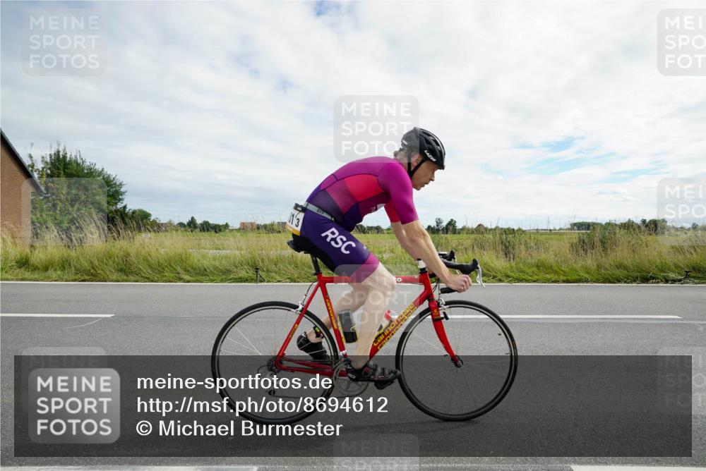 31.08.2025 - Elbe Triathlon Hamburg Michael Burmester http://msf.ph/oto/8694612 31.08.2025 15:27:18 Radfahren  meine-sportfotos.de