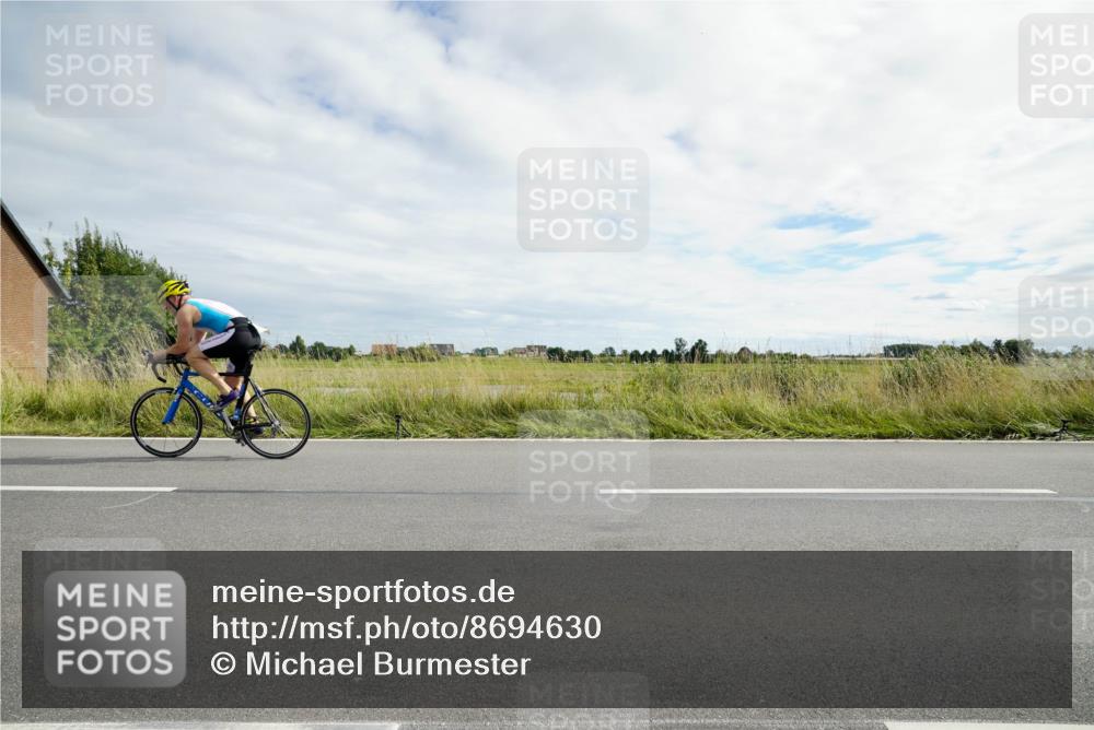 31.08.2025 - Elbe Triathlon Hamburg Michael Burmester http://msf.ph/oto/8694630 31.08.2025 15:29:03 Radfahren  meine-sportfotos.de