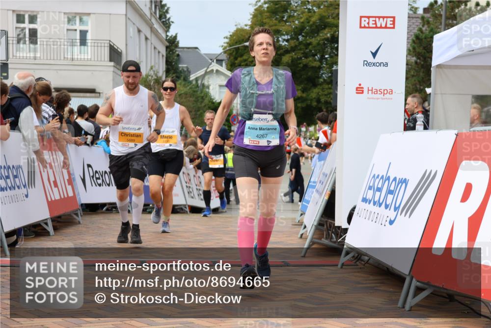 31.08.2025 - 21. Blankeneser Heldenlauf Strokosch-Dieckow http://msf.ph/oto/8694665 31.08.2025 12:35:03 Ziel 5266, 5115, 5315, 5689, 5037, 4267, 4373 meine-sportfotos.de