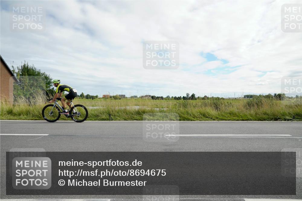 31.08.2025 - Elbe Triathlon Hamburg Michael Burmester http://msf.ph/oto/8694675 31.08.2025 15:32:04 Radfahren  meine-sportfotos.de