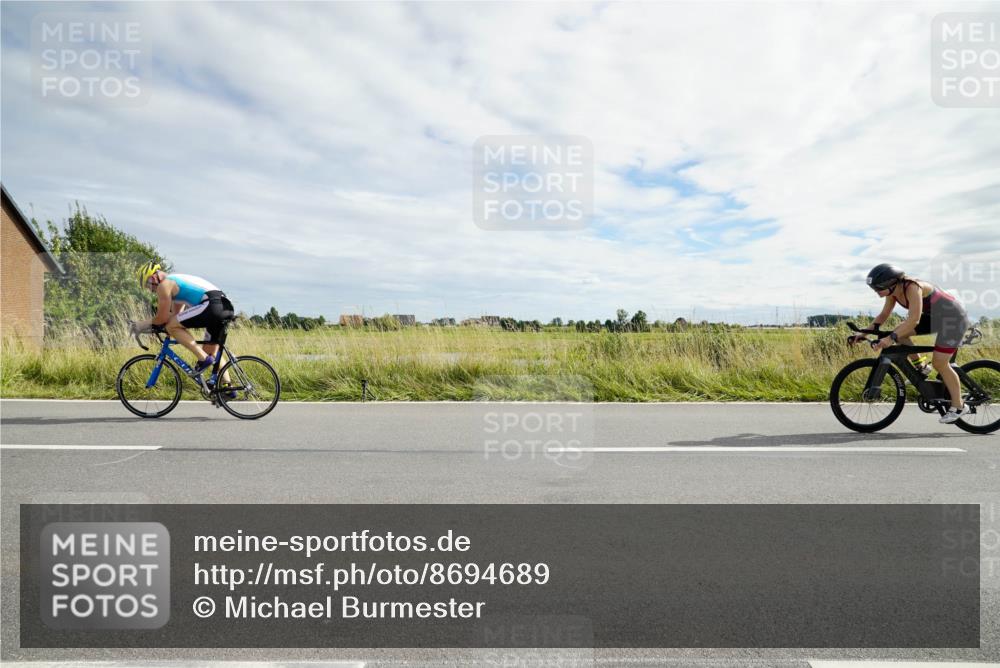 31.08.2025 - Elbe Triathlon Hamburg Michael Burmester http://msf.ph/oto/8694689 31.08.2025 15:33:46 Radfahren  meine-sportfotos.de