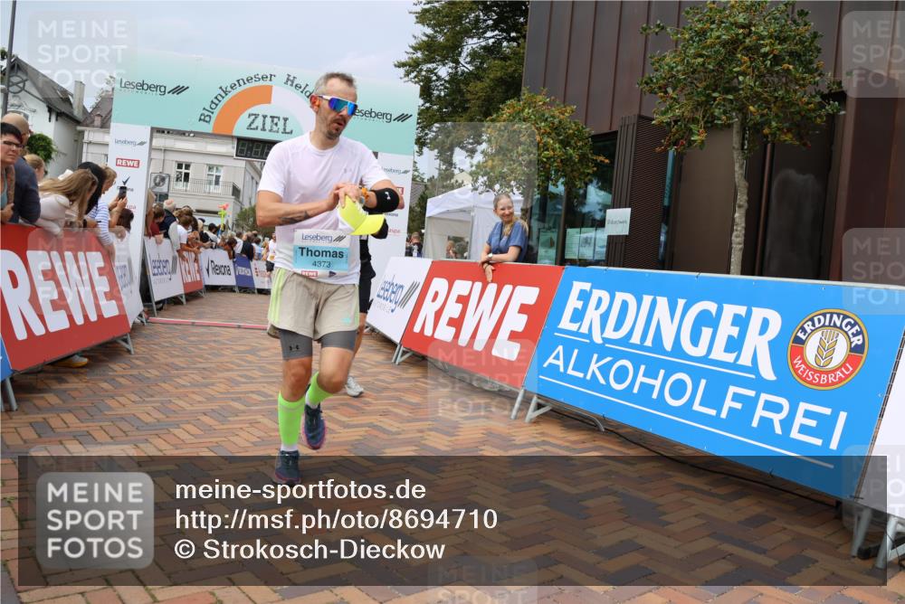 31.08.2025 - 21. Blankeneser Heldenlauf Strokosch-Dieckow http://msf.ph/oto/8694710 31.08.2025 12:35:01 Ziel 5266, 5115, 5515, 5689, 4267, 4373 meine-sportfotos.de
