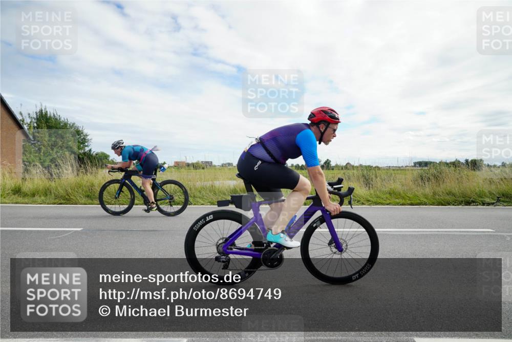 31.08.2025 - Elbe Triathlon Hamburg Michael Burmester http://msf.ph/oto/8694749 31.08.2025 15:38:30 Radfahren  meine-sportfotos.de