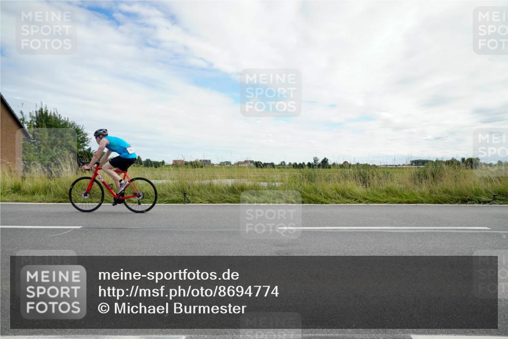 31.08.2025 - Elbe Triathlon Hamburg Michael Burmester http://msf.ph/oto/8694774 31.08.2025 15:41:09 Radfahren  meine-sportfotos.de