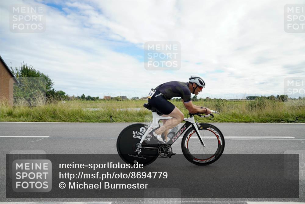 31.08.2025 - Elbe Triathlon Hamburg Michael Burmester http://msf.ph/oto/8694779 31.08.2025 15:41:29 Radfahren  meine-sportfotos.de