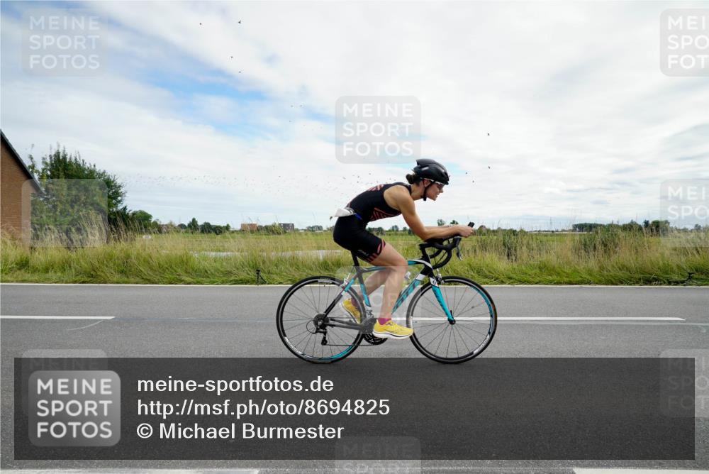 31.08.2025 - Elbe Triathlon Hamburg Michael Burmester http://msf.ph/oto/8694825 31.08.2025 15:47:52 Radfahren  meine-sportfotos.de