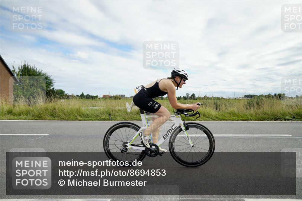 31.08.2025 - Elbe Triathlon Hamburg Michael Burmester http://msf.ph/oto/8694853 31.08.2025 15:52:20 Radfahren  meine-sportfotos.de