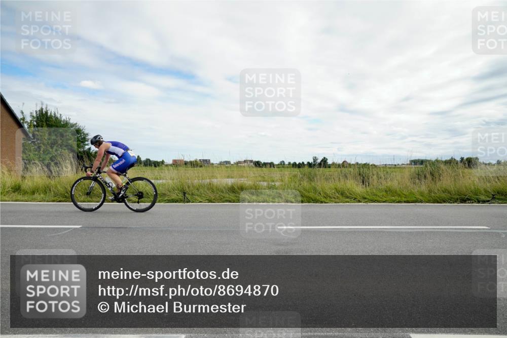31.08.2025 - Elbe Triathlon Hamburg Michael Burmester http://msf.ph/oto/8694870 31.08.2025 15:54:52 Radfahren  meine-sportfotos.de