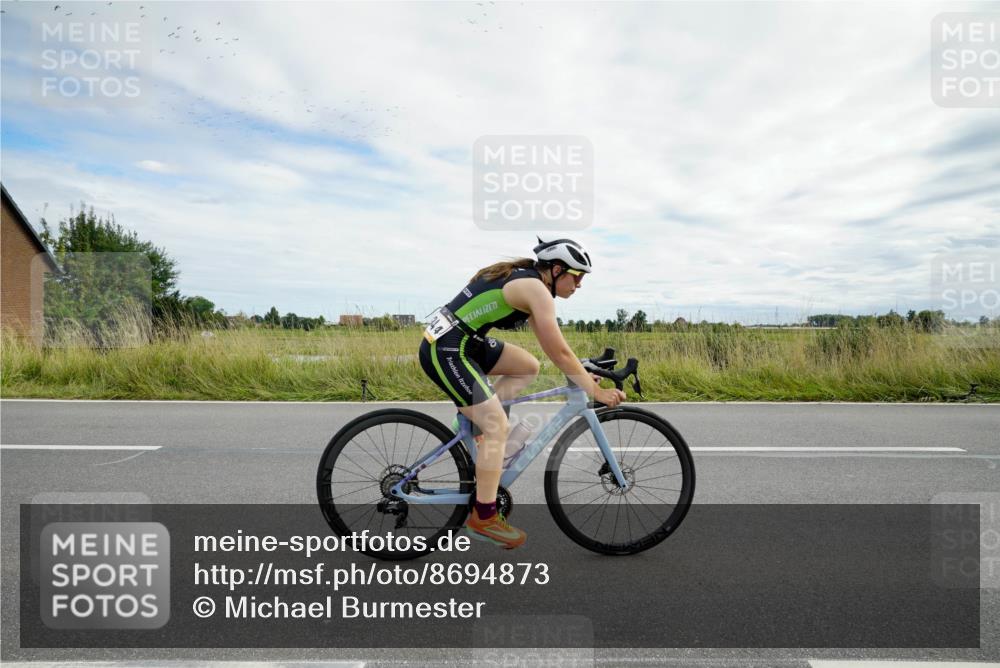 31.08.2025 - Elbe Triathlon Hamburg Michael Burmester http://msf.ph/oto/8694873 31.08.2025 15:55:20 Radfahren  meine-sportfotos.de