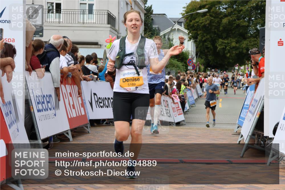 31.08.2025 - 21. Blankeneser Heldenlauf Strokosch-Dieckow http://msf.ph/oto/8694889 31.08.2025 12:34:48 Ziel 5083, 5169 meine-sportfotos.de