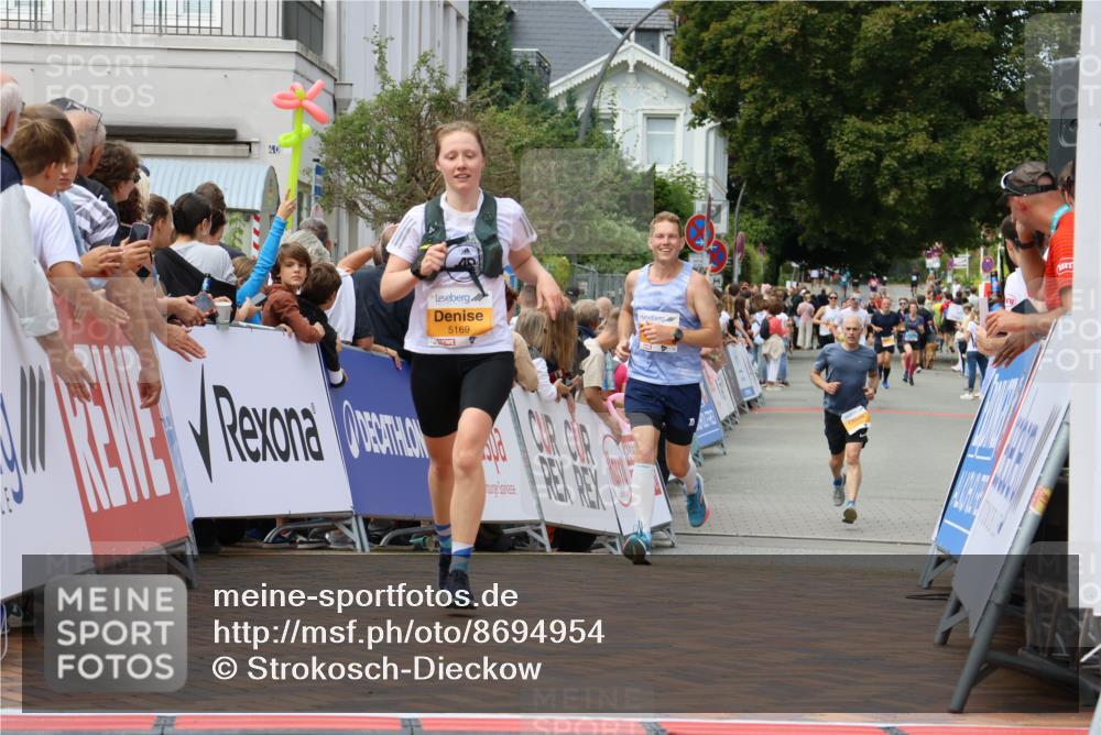 31.08.2025 - 21. Blankeneser Heldenlauf Strokosch-Dieckow http://msf.ph/oto/8694954 31.08.2025 12:34:46 Ziel 5083, 5169 meine-sportfotos.de