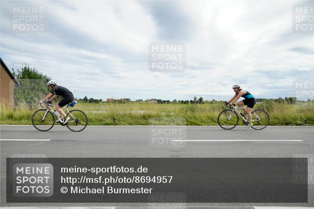 31.08.2025 - Elbe Triathlon Hamburg Michael Burmester http://msf.ph/oto/8694957 31.08.2025 16:05:46 Radfahren  meine-sportfotos.de