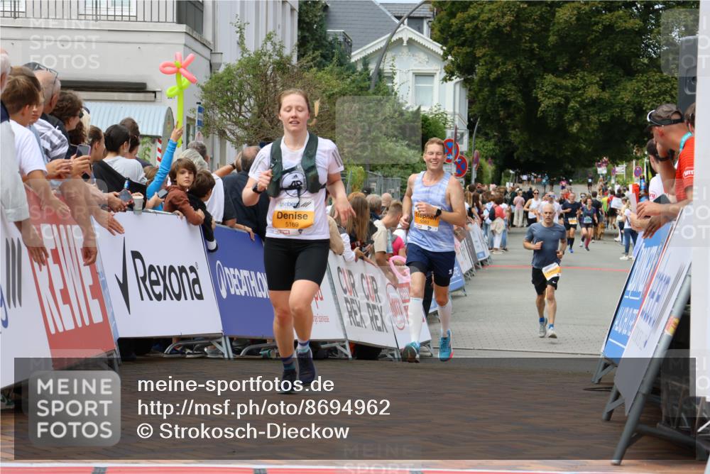 31.08.2025 - 21. Blankeneser Heldenlauf Strokosch-Dieckow http://msf.ph/oto/8694962 31.08.2025 12:34:46 Ziel 5083, 5169 meine-sportfotos.de