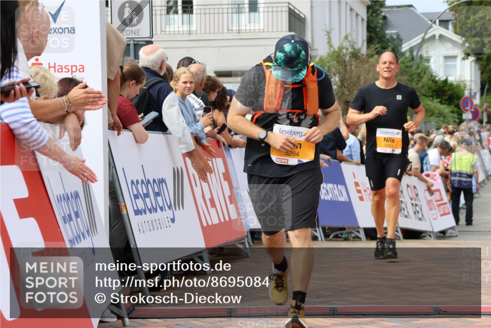 31.08.2025 - 21. Blankeneser Heldenlauf Strokosch-Dieckow http://msf.ph/oto/8695084 31.08.2025 12:34:16 Ziel 5264, 5563 meine-sportfotos.de