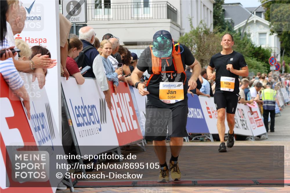 31.08.2025 - 21. Blankeneser Heldenlauf Strokosch-Dieckow http://msf.ph/oto/8695105 31.08.2025 12:34:16 Ziel 5264, 5563 meine-sportfotos.de