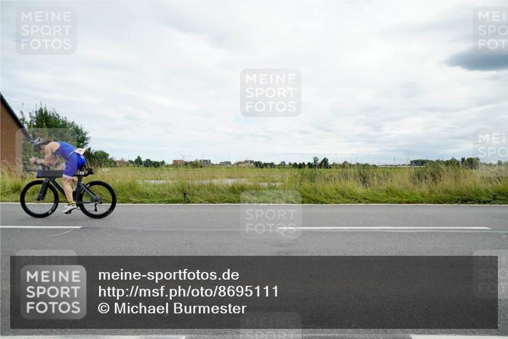 31.08.2025 - Elbe Triathlon Hamburg Michael Burmester http://msf.ph/oto/8695111 31.08.2025 16:22:46 Radfahren  meine-sportfotos.de