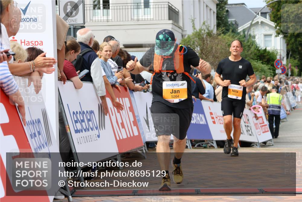 31.08.2025 - 21. Blankeneser Heldenlauf Strokosch-Dieckow http://msf.ph/oto/8695129 31.08.2025 12:34:15 Ziel 5264, 5563 meine-sportfotos.de