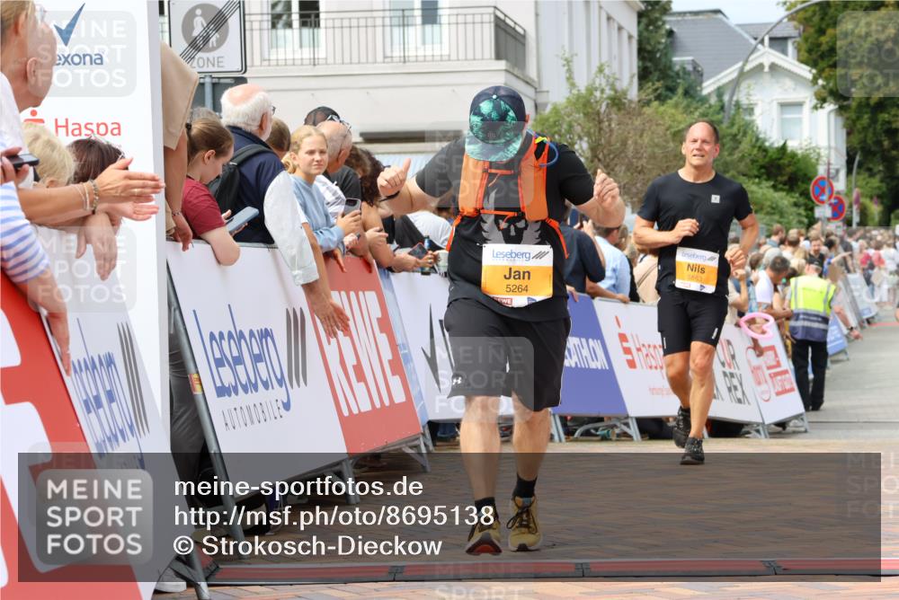 31.08.2025 - 21. Blankeneser Heldenlauf Strokosch-Dieckow http://msf.ph/oto/8695138 31.08.2025 12:34:15 Ziel 5264, 5563 meine-sportfotos.de