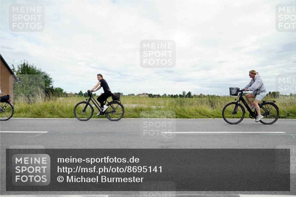 31.08.2025 - Elbe Triathlon Hamburg Michael Burmester http://msf.ph/oto/8695141 31.08.2025 16:31:50 Radfahren  meine-sportfotos.de