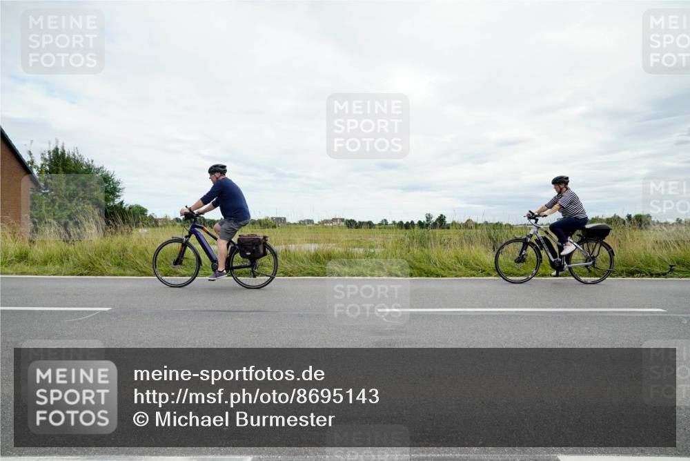 31.08.2025 - Elbe Triathlon Hamburg Michael Burmester http://msf.ph/oto/8695143 31.08.2025 16:32:46 Radfahren  meine-sportfotos.de