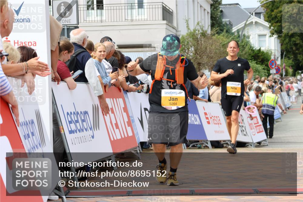 31.08.2025 - 21. Blankeneser Heldenlauf Strokosch-Dieckow http://msf.ph/oto/8695152 31.08.2025 12:34:15 Ziel 5264, 5563 meine-sportfotos.de