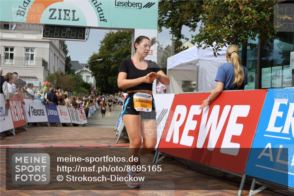 31.08.2025 - 21. Blankeneser Heldenlauf Strokosch-Dieckow http://msf.ph/oto/8695165 31.08.2025 12:34:04 Ziel 5369, 5479 meine-sportfotos.de