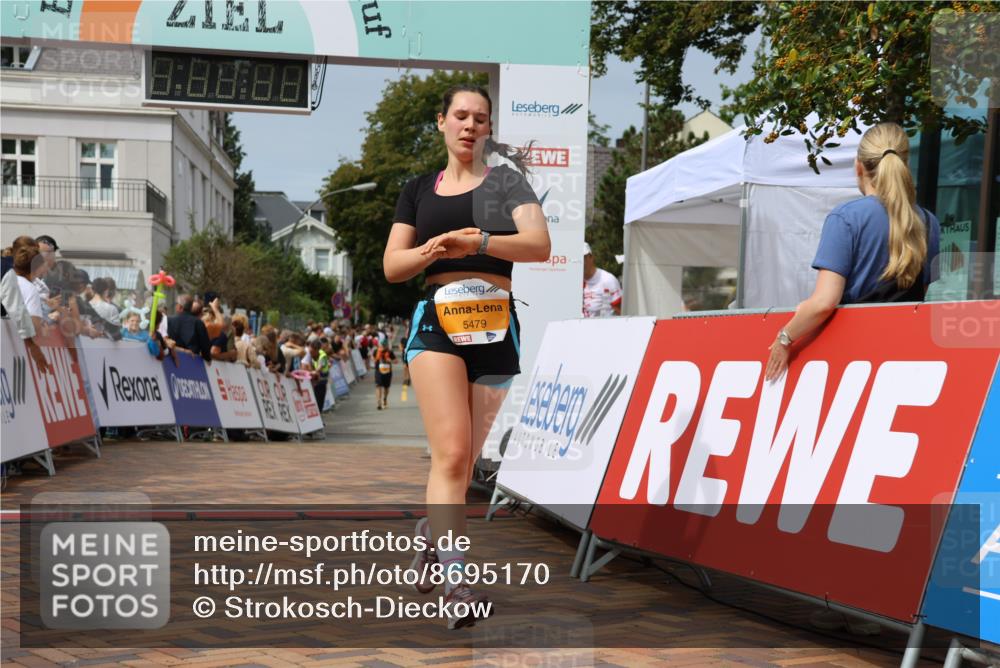 31.08.2025 - 21. Blankeneser Heldenlauf Strokosch-Dieckow http://msf.ph/oto/8695170 31.08.2025 12:34:04 Ziel 5369, 5479 meine-sportfotos.de
